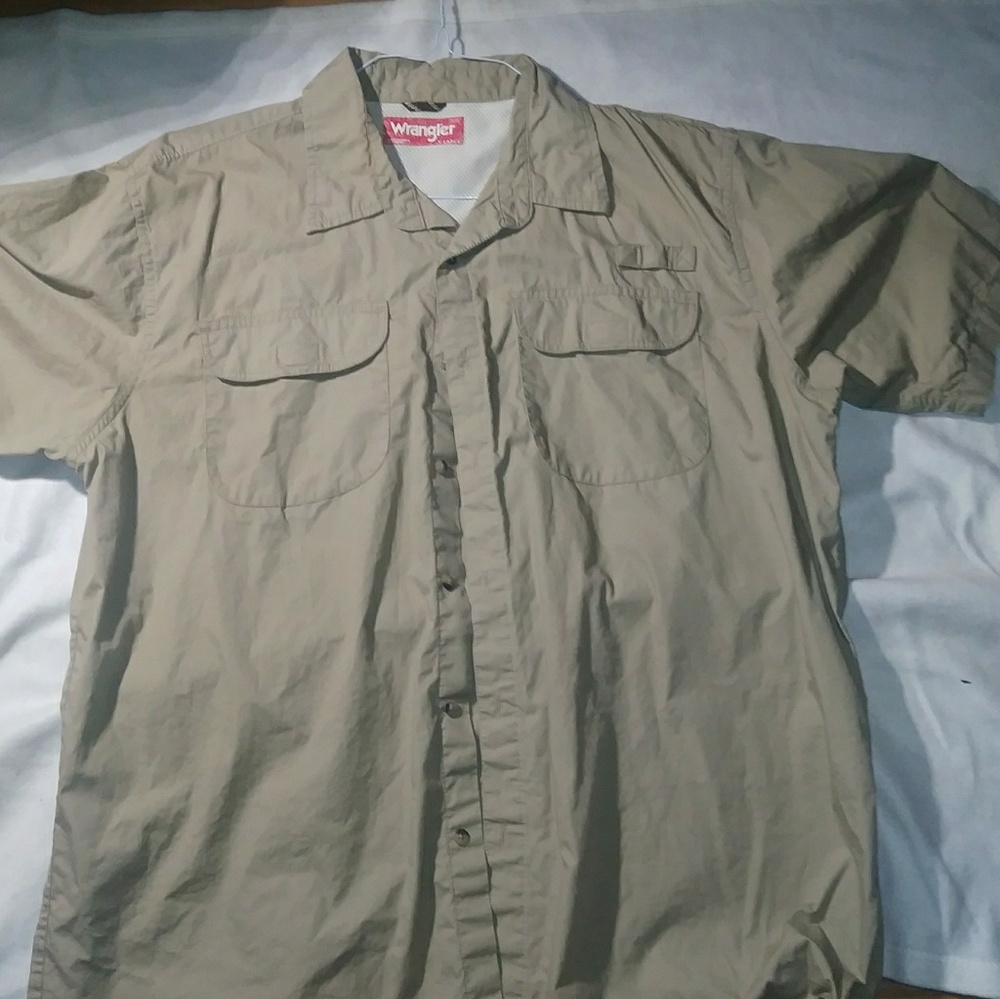 Tan Wrangler fisherman shirt